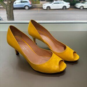 Mario Luca Giusti Matte Yellow Pumps Size 38 (US Size 7.5)